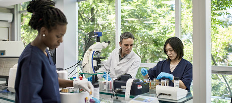 Latest company news about เทคโนโลยีที่เป็นนวัตกรรมนำเสนอคำมั่นสัญญาในการทดสอบ SARS-CoV-2 ที่รวดเร็วยิ่งขึ้น